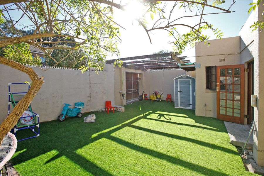 5 Bedroom Property for Sale in Claremont Western Cape